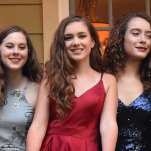 Meet your Posher, Julia